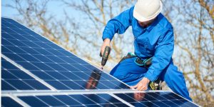 Installation Maintenance Panneaux Solaires Photovoltaïques à Lauris